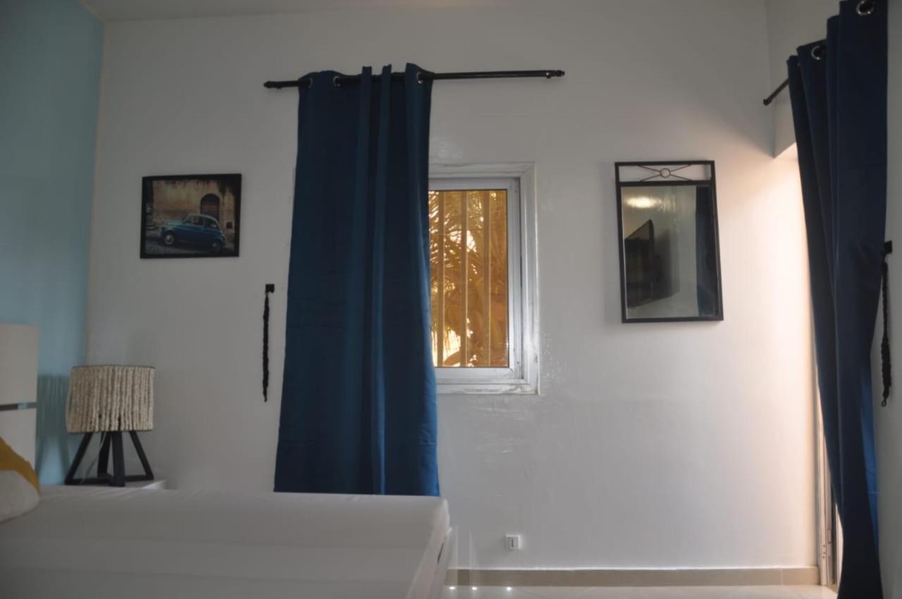 " Le Nid Douillet ", Un Fabuleux Studio, Calme, Cosy Et Bien Climatise Au Centre De Saly Luaran gambar
